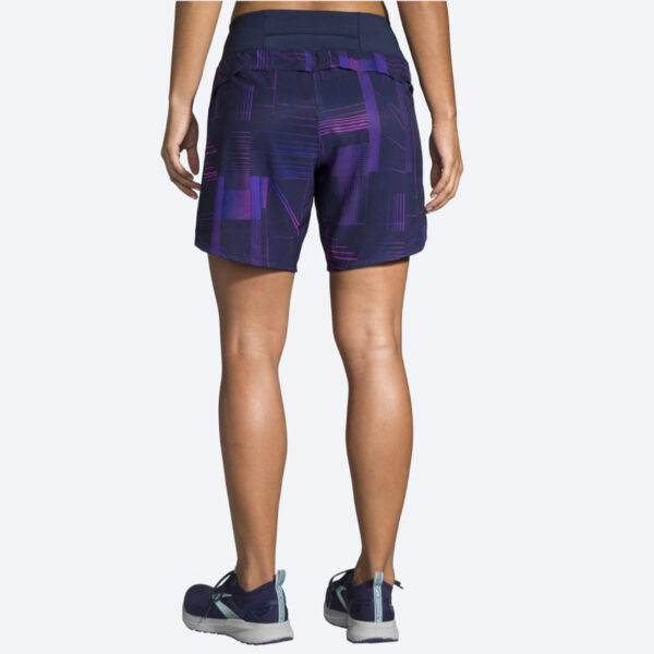 شورت ورزشی زنانه بروکس Brooks Chaser 5" Short سرمه ای طرح دار