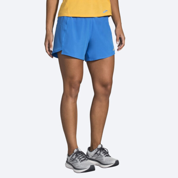 شورت ورزشی زنانه بروکس Brooks Chaser 5" Short آبی