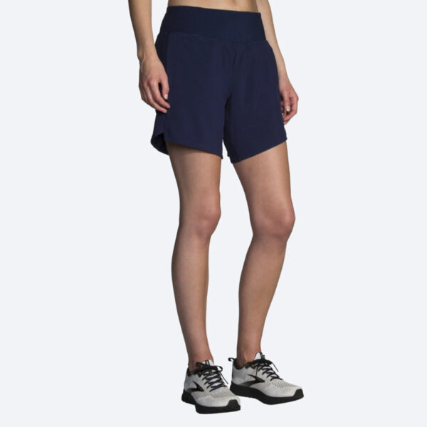شورت ورزشی زنانه بروکس Brooks Chaser 7" Short سرمه ای