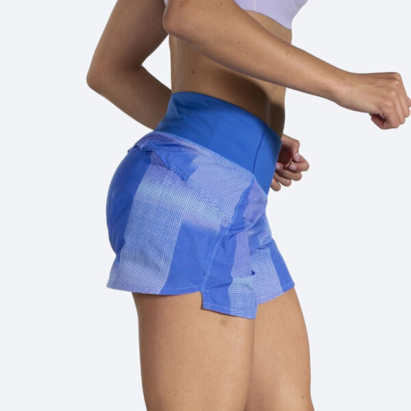 شورت ورزشی زنانه بروکس Brooks Chaser 5" Short آبی طرح دار