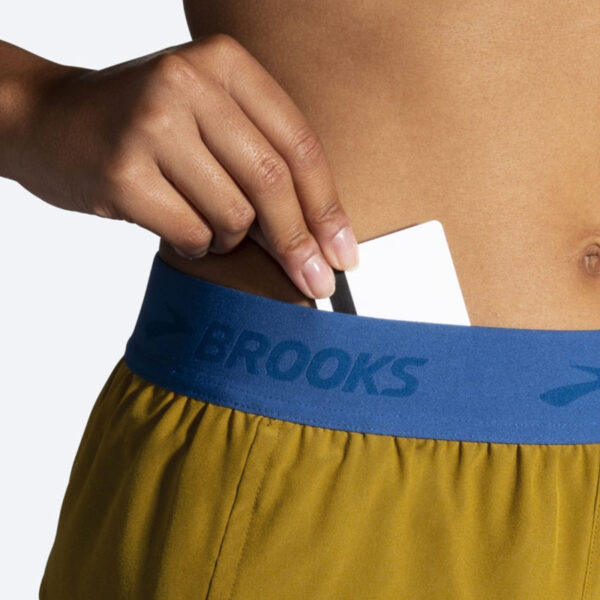 شورت ورزشی زنانه بروکس"Brooks chaser 3 زیتونی سوخته