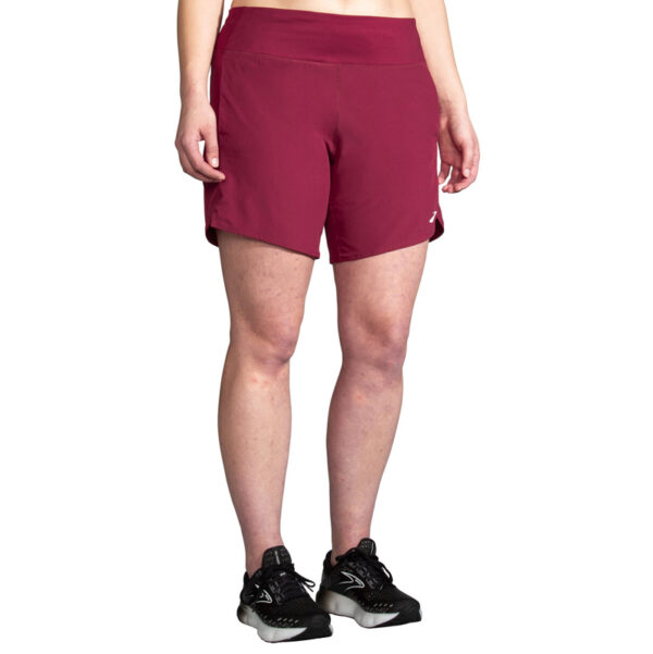 شورت ورزشی زنانه بروکس Brooks Chaser 7" Short زرشکی