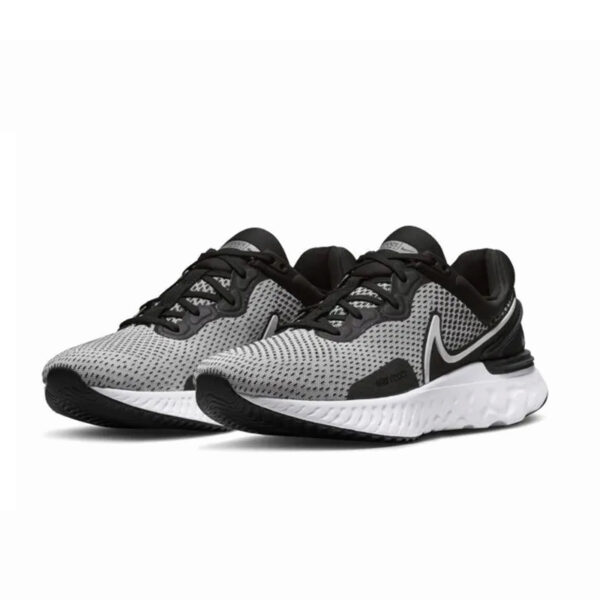 کفش رانینگ مردانه نایک Nike React Miler 3