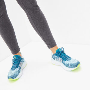 کفش زنانه رانینگ نیو بالانس New Balance W1080D10 اقیانوسی طرح دار