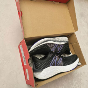 کفش رانینگ نیو بالانس مردانه New Balance MVNGOBW5 مشکی خاکستری