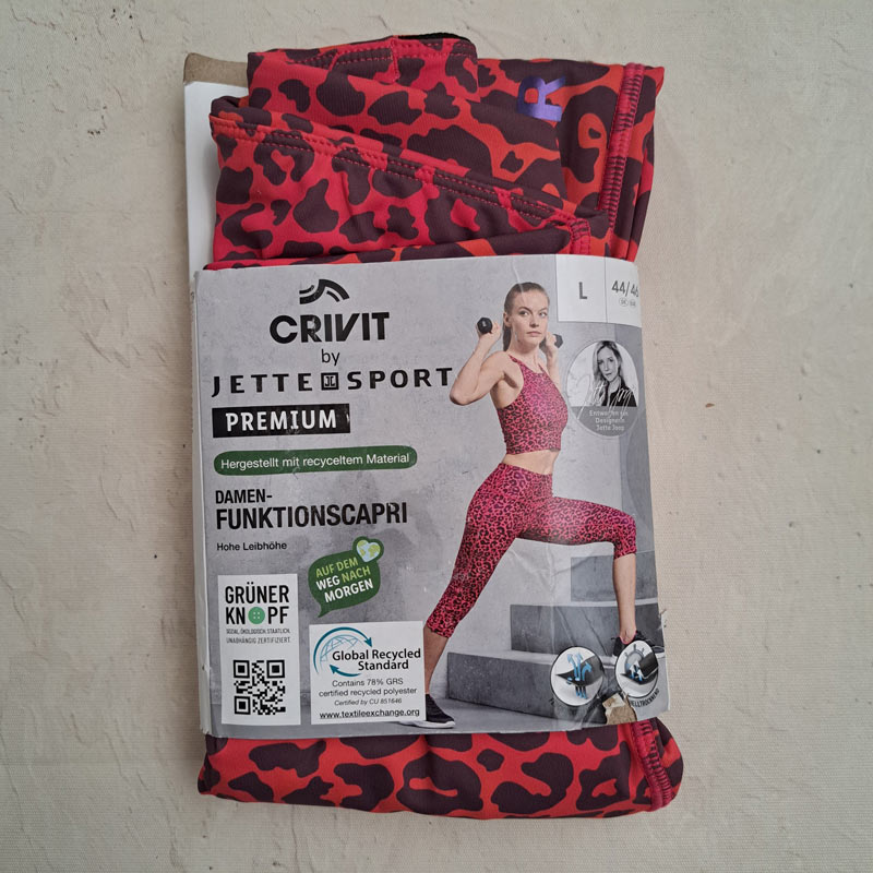 نیم لگ ورزشی حرفه ای زنانه کریویت Crivit Functions Capri Premium طرح دار
