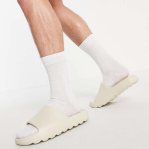 صندل آسوس Asos Shark Tooth Asos Yeezy Slides کرمی