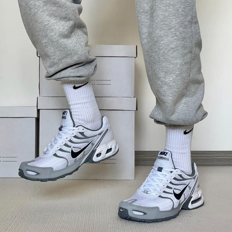 کفش ورزشی مردانه نایک Nike Air Max Torch 4