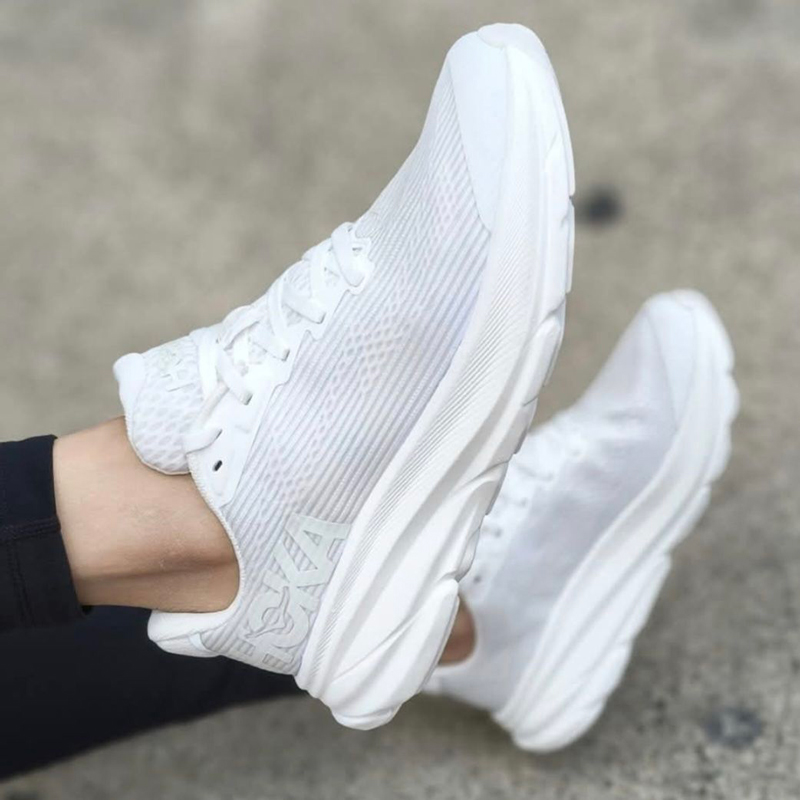 کفش رانینگ زنانه هوکا Hoka Running Shoes Clifton 9 02 سفید