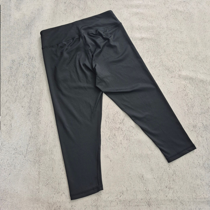 نیم لگ ورزشی زنانه کریویت Crivit Sport Cropped Legging 01 مشکی