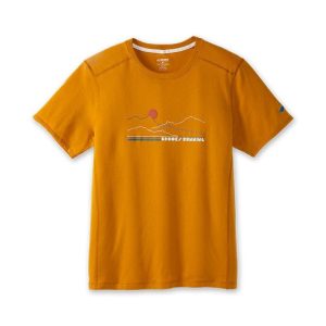 تیشرت ورزشی مردانه بروکس Brooks Distance Short Sleeve 2 خردلی
